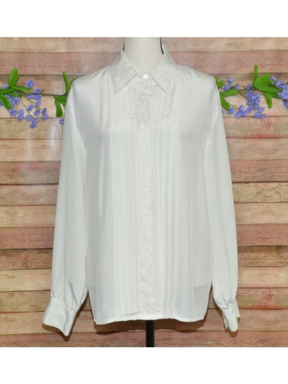 Vintage Seleccta White Long Sleeve Button-Up Blouse Embroidered Front Size 14